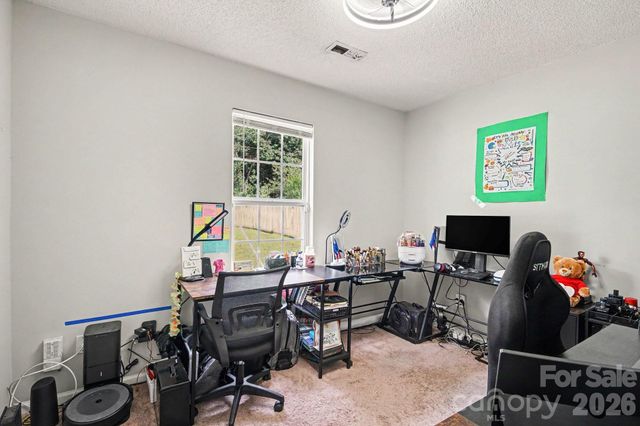 1240 Log Cabin Road, Charlotte, NC 28213