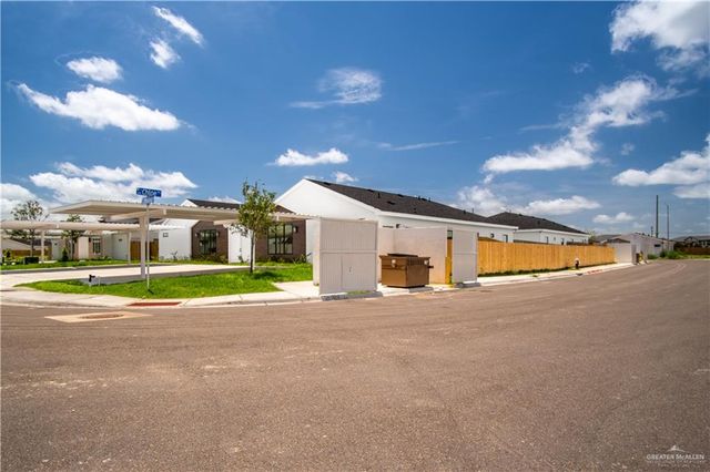 2104 E Viviana Street, Edinburg, TX 78542