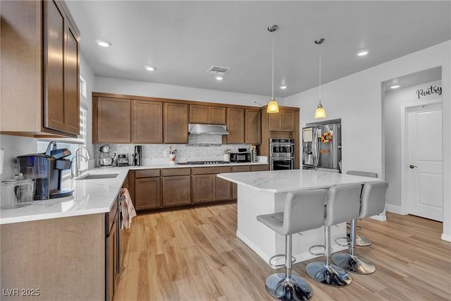 7296 Grace Estate Avenue, Las Vegas, NV 89113