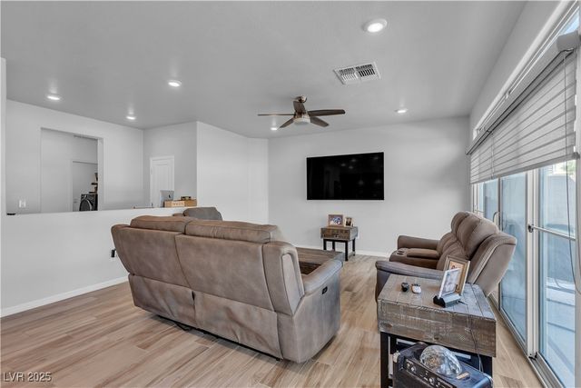 7296 Grace Estate Avenue, Las Vegas, NV 89113