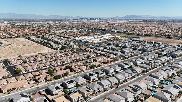 7296 Grace Estate Avenue, Las Vegas, NV 89113