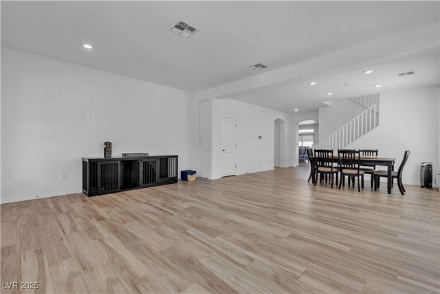 7296 Grace Estate Avenue, Las Vegas, NV 89113