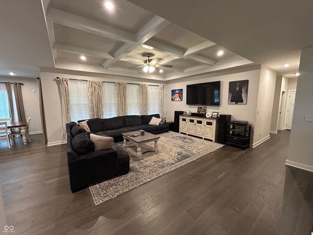 298 Larimar Drive, Whiteland, IN 46184