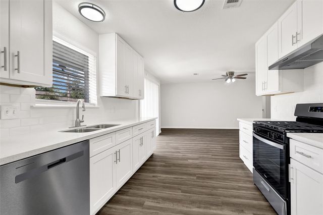 5910 Verdome Lane, Houston, TX 77092