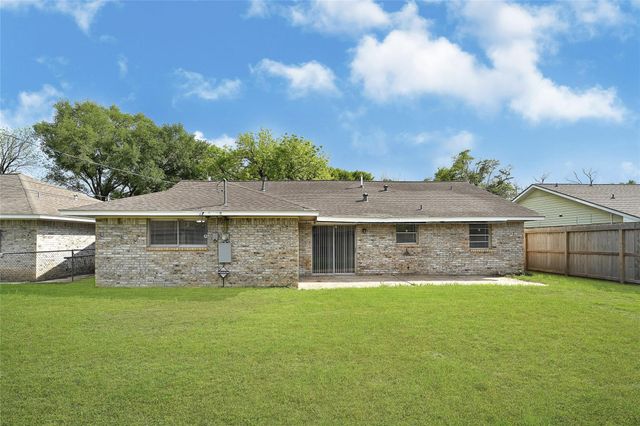 5910 Verdome Lane, Houston, TX 77092