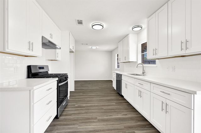 5910 Verdome Lane, Houston, TX 77092