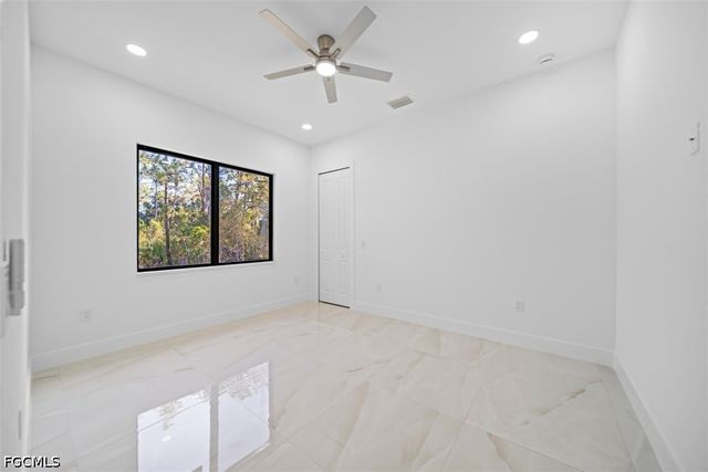809 Magnolia AVE, Lehigh Acres, FL 33972