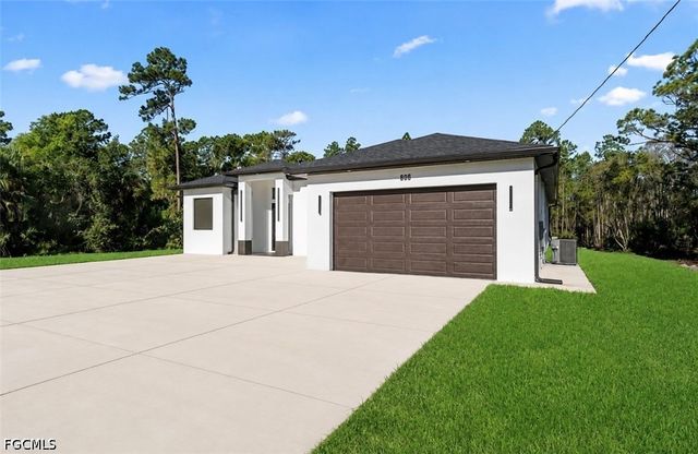 809 Magnolia AVE, Lehigh Acres, FL 33972