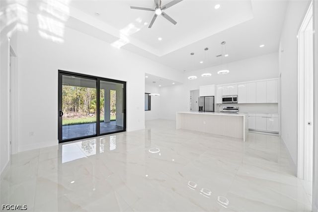 809 Magnolia AVE, Lehigh Acres, FL 33972