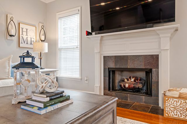 2848 Kaye Dr, Thompsons Station, TN 37179