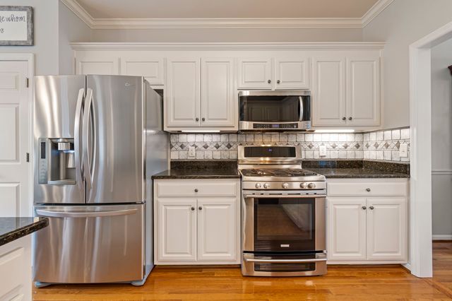 2848 Kaye Dr, Thompsons Station, TN 37179