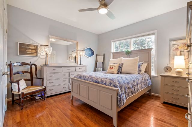 2848 Kaye Dr, Thompsons Station, TN 37179
