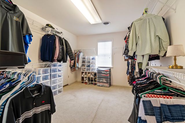 2848 Kaye Dr, Thompsons Station, TN 37179
