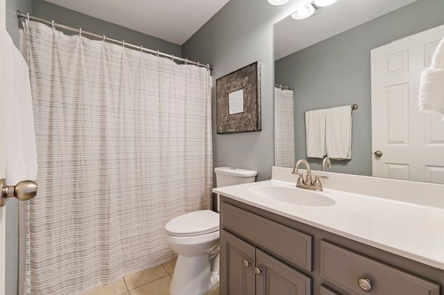 2848 Kaye Dr, Thompsons Station, TN 37179