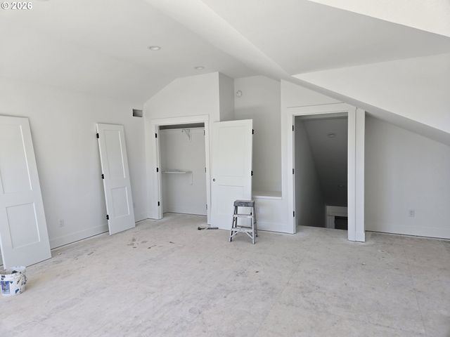 2017 Se 10TH Pl, Canby, OR 97013