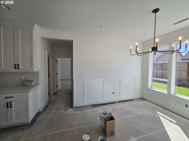 2017 Se 10TH Pl, Canby, OR 97013