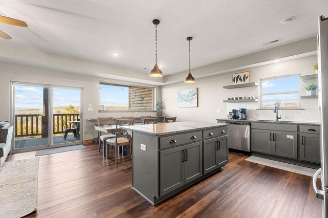 270 Indian Summer Lane 736, Branson, MO 65616