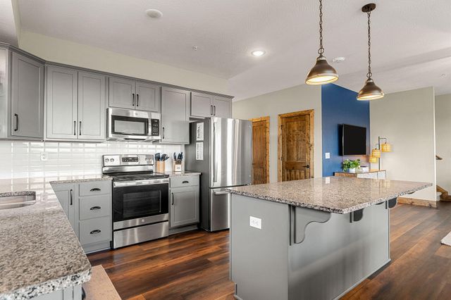 270 Indian Summer Lane 736, Branson, MO 65616