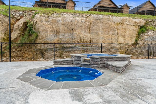 270 Indian Summer Lane 736, Branson, MO 65616