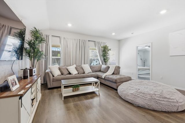 3934 Dickinson Avenue, Celina, TX 76227