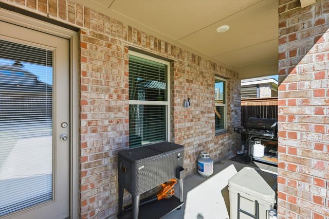 3934 Dickinson Avenue, Celina, TX 76227