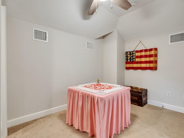 49 Wyndemere Drive, Montgomery, TX 77356