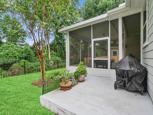 49 Wyndemere Drive, Montgomery, TX 77356