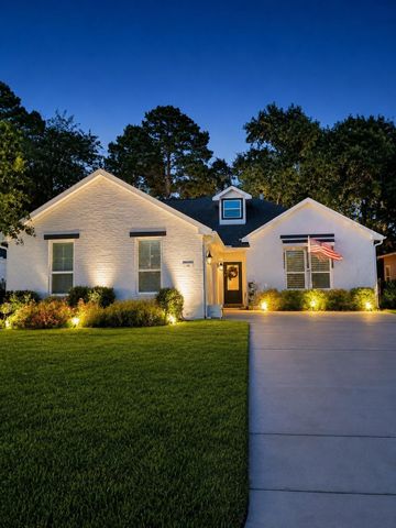 49 Wyndemere Drive, Montgomery, TX 77356