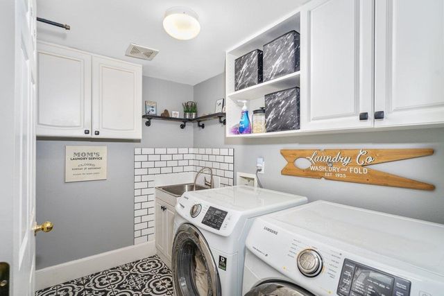 5060 S Hillcrest Ln, Veradale, WA 99037