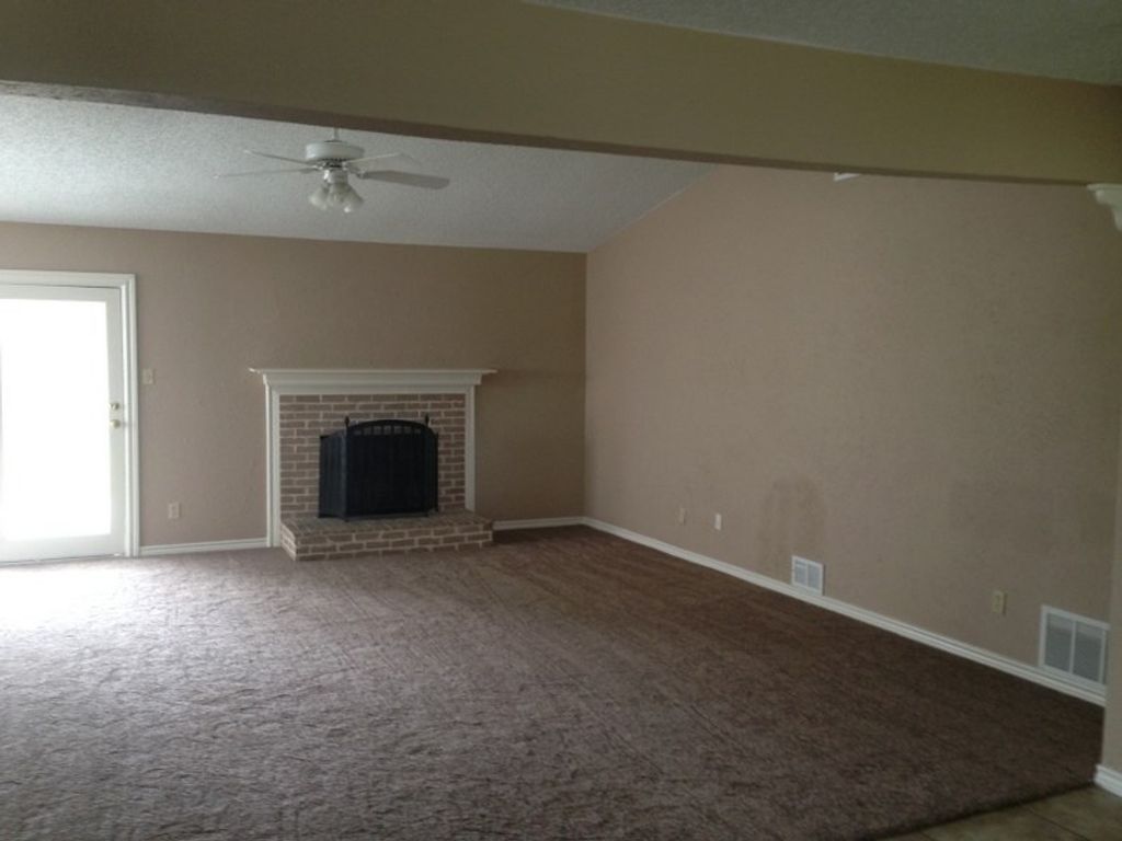 1608 Glenhill Lane, Lewisville, TX 75077 — photo 3