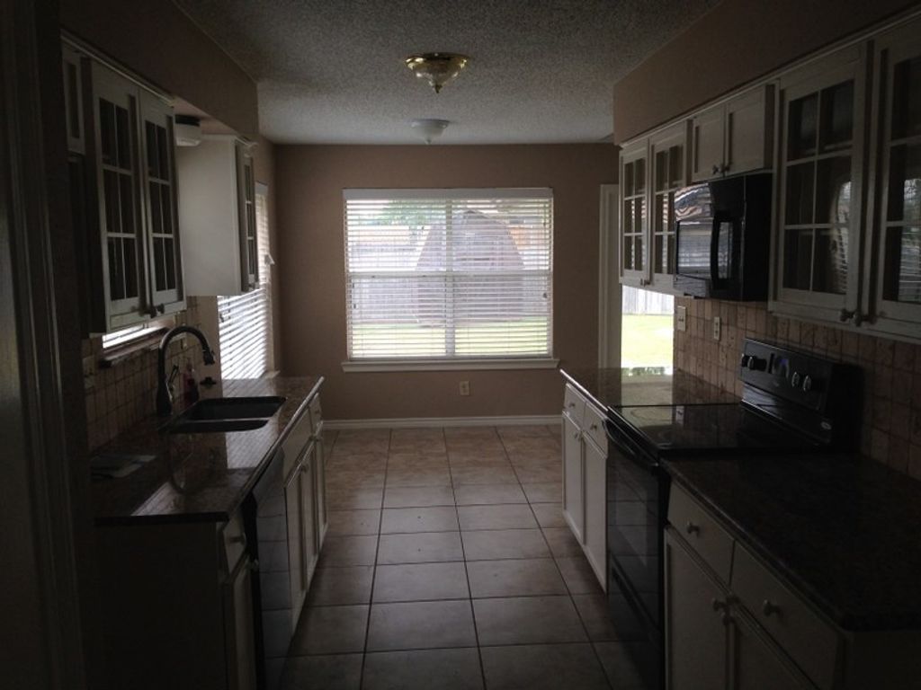 1608 Glenhill Lane, Lewisville, TX 75077 — photo 4