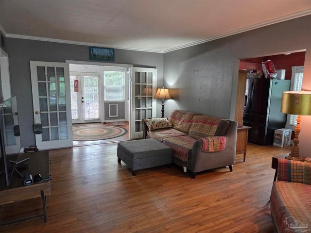 120 Country Club Rd, Pensacola, FL 32507