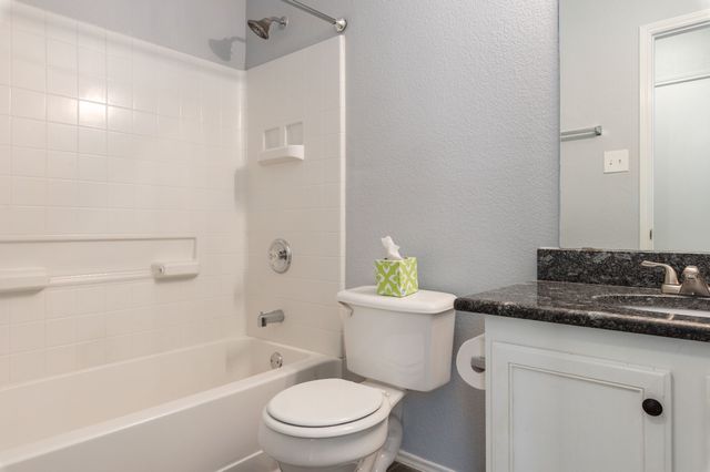 4908 Meadow Trails Drive, Fort Worth, TX 76244