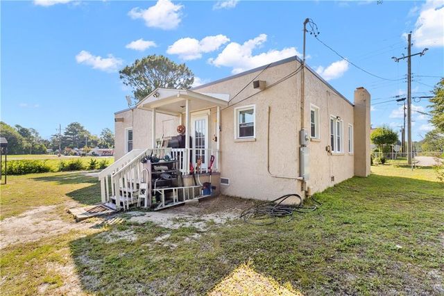 102 Scarborough Street, Spring Lake, NC 28390