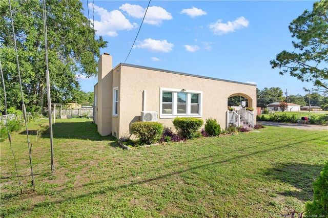 102 Scarborough Street, Spring Lake, NC 28390