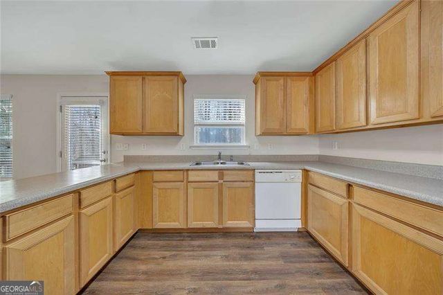 150 Hidden Lake Circle, Canton, GA 30114