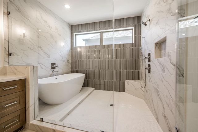 2011 Hopkins Street, Houston, TX 77006