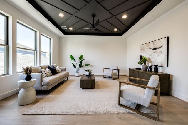 2011 Hopkins Street, Houston, TX 77006