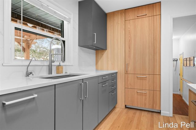 7146 Thorncrest Drive, Grand Rapids, MI 49546