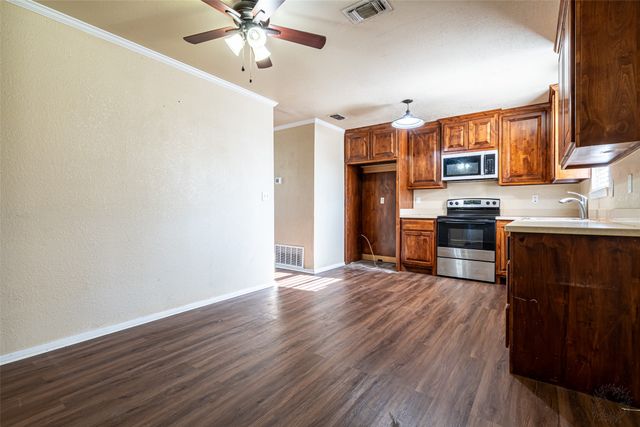 2015 Wood Court, Granbury, TX 76048