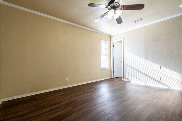 2015 Wood Court, Granbury, TX 76048