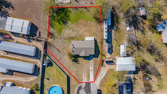 2015 Wood Court, Granbury, TX 76048