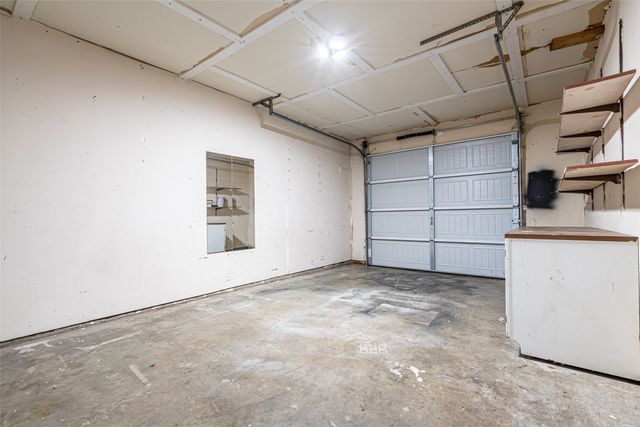 2015 Wood Court, Granbury, TX 76048