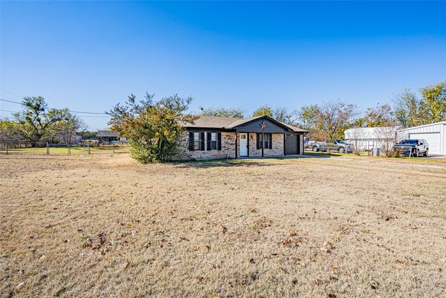 2015 Wood Court, Granbury, TX 76048