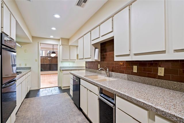 5300 Mercer Street 7, Houston, TX 77005