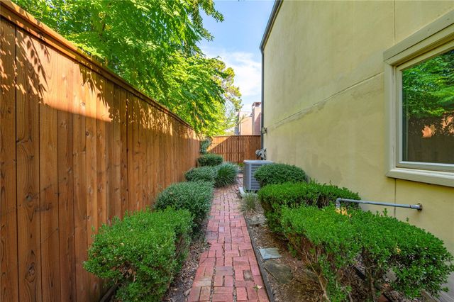 5300 Mercer Street 7, Houston, TX 77005