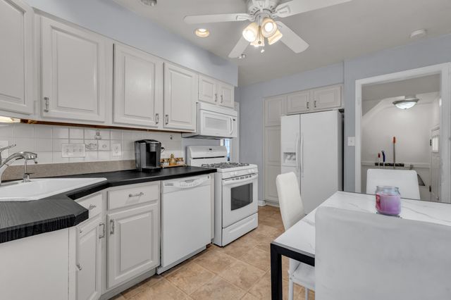 24700 Ross Street, Dearborn, MI 48124