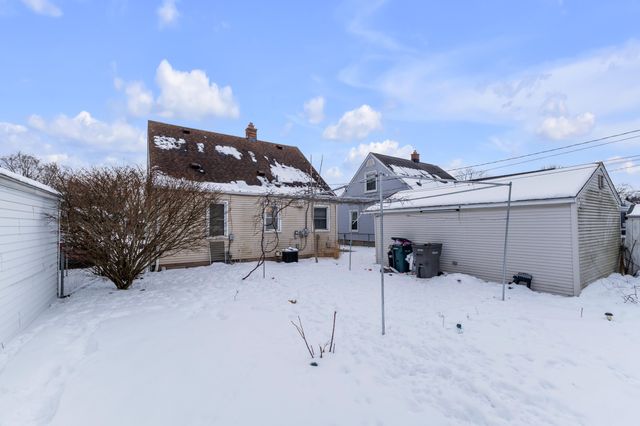 24700 Ross Street, Dearborn, MI 48124