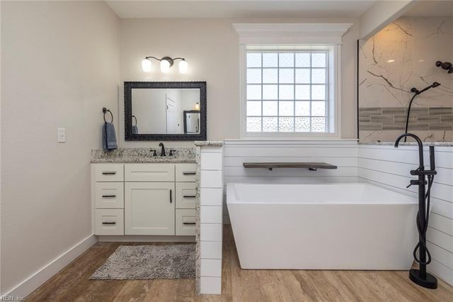 1409 Paul Eason DR, Chesapeake, VA 23322