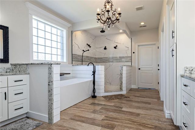 1409 Paul Eason DR, Chesapeake, VA 23322